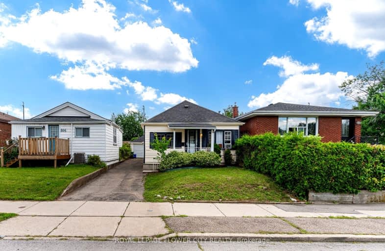 800 Roxborough Avenue, Hamilton | Image 1