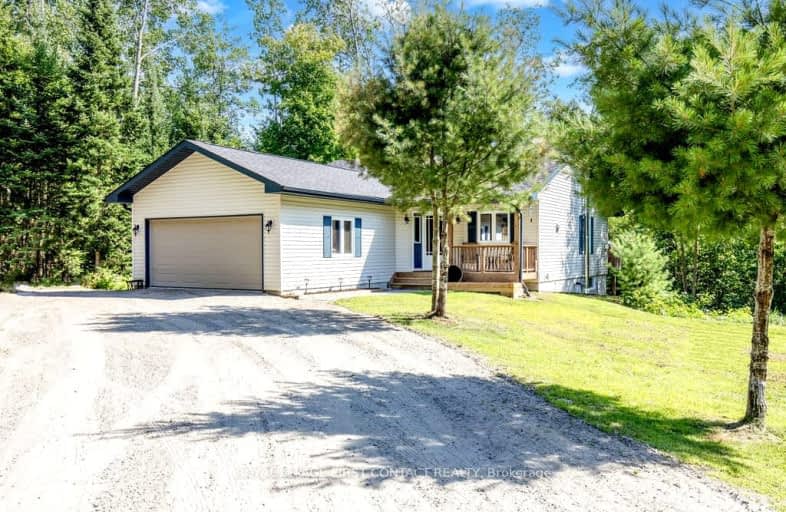 669 Stephenson 2 Road East, Huntsville | Image 1