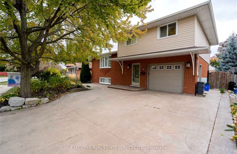 207 Christopher Drive, Cambridge | Image 1