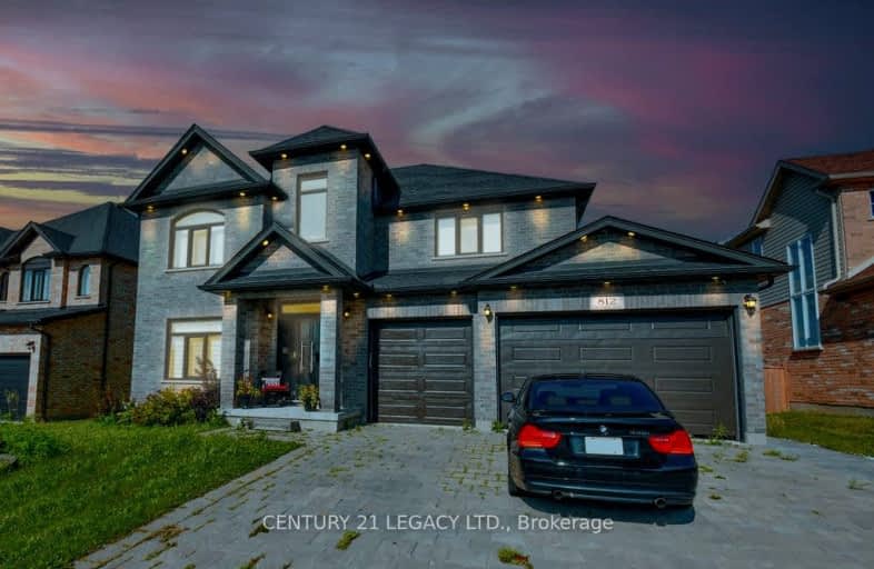 812 Jackpine Way, London | Image 1