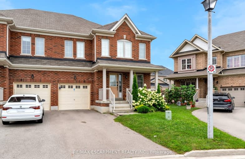 6 Durham Way, Niagara on the Lake | Image 1