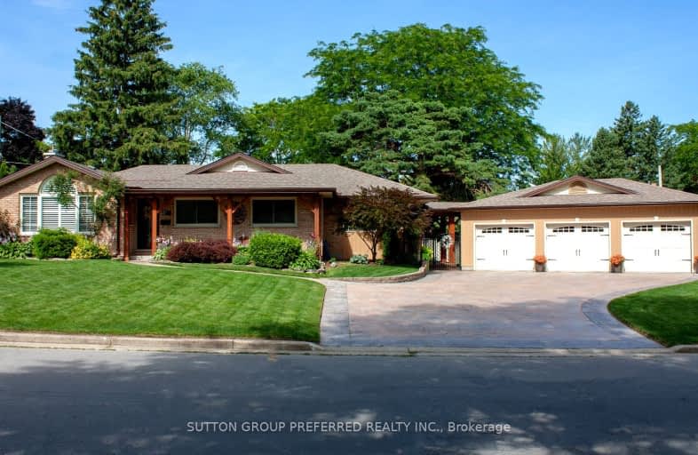 373 Willard Crescent, London | Image 1