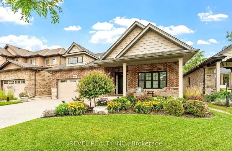 8943 Black Forest Crescent, Niagara Falls | Image 1