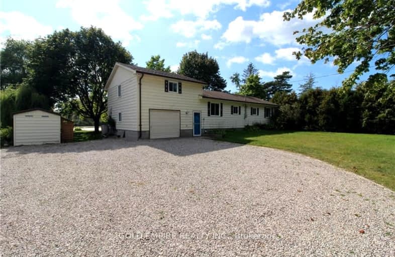 7467 Clarke Drive, Lambton Shores | Image 1