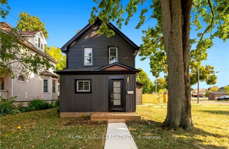 211 Charlotte Street, Port Colborne | Image 1