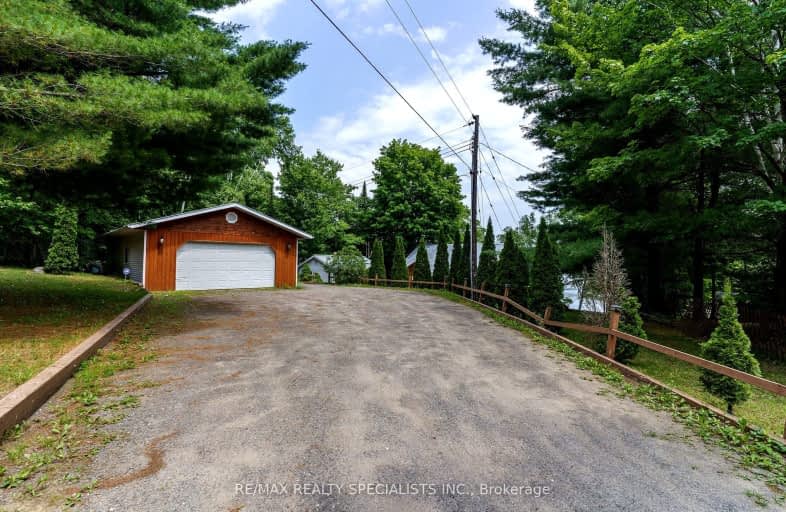 1060 Hammond Road, Lake of Bays | Image 1