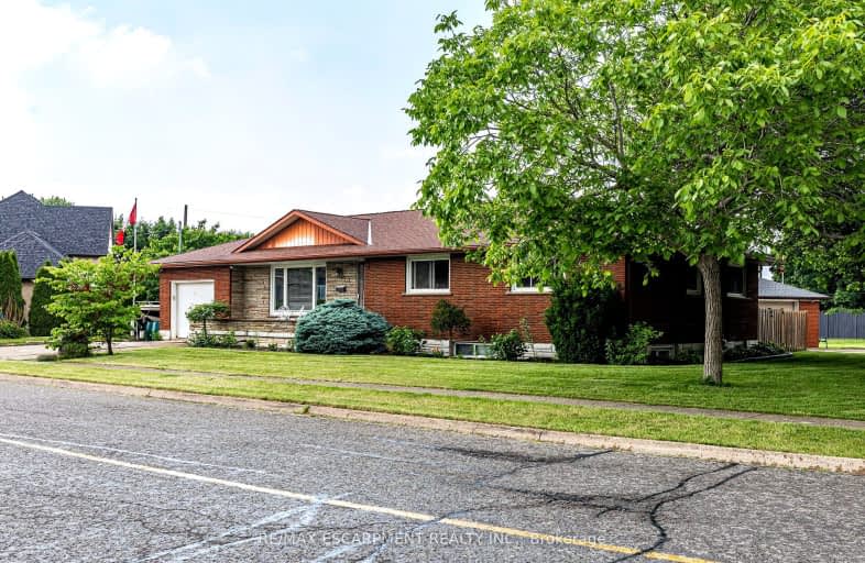 11 Ridge Point Drive, St. Catharines | Image 1