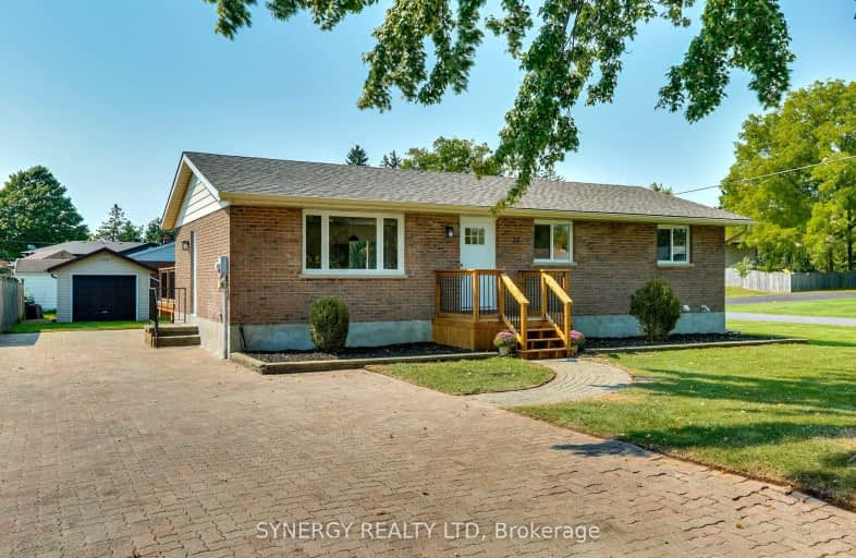 32 Clark Street, Strathroy-Caradoc | Image 1