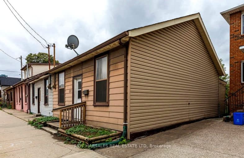 227 Wellington Street North, Hamilton | Image 1