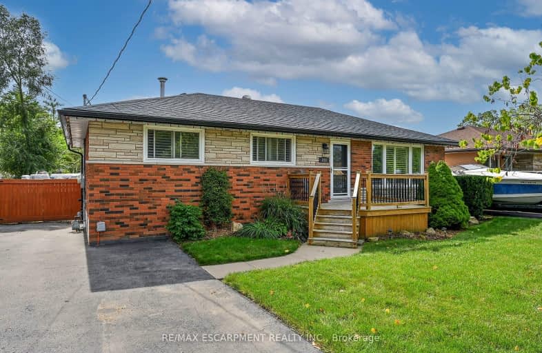 221 Mackenzie Crescent, Haldimand | Image 1