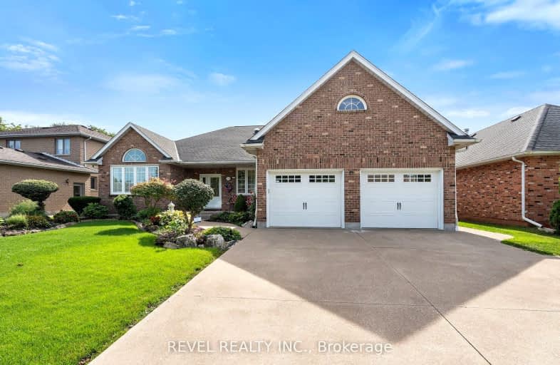 7712 South Wood Drive, Niagara Falls | Image 1