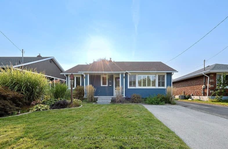 LOWER-87 Margery Avenue, St. Catharines | Image 1