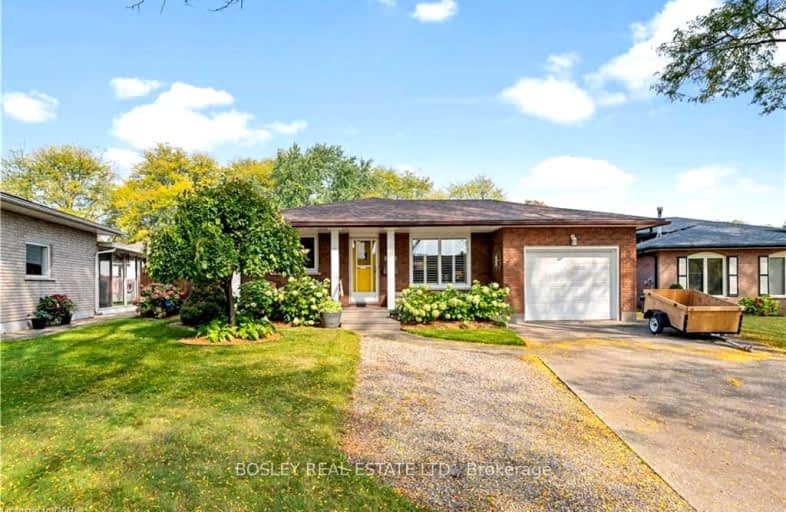 5925 Saint Anthony Crescent, Niagara Falls | Image 1