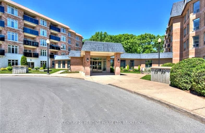 427-8111 Forest Glen Drive, Niagara Falls | Image 1