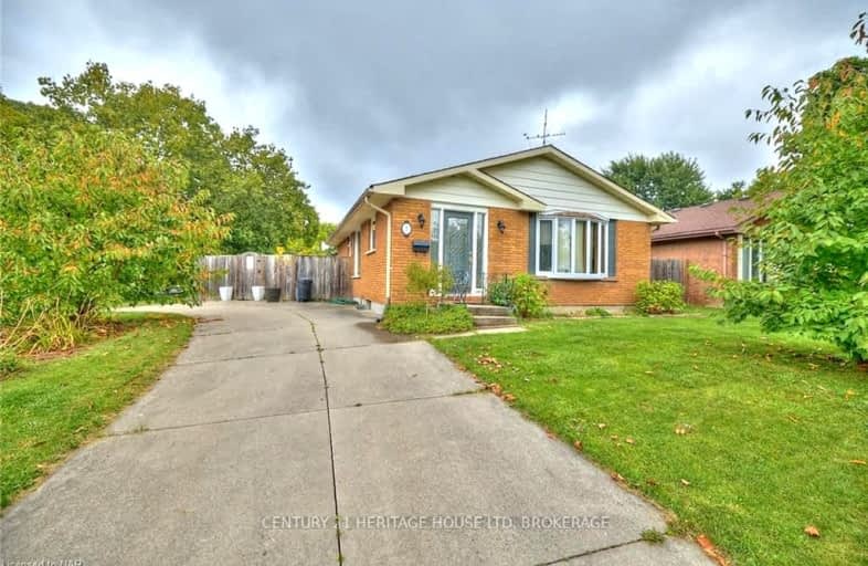 7 Carousel Circle, St. Catharines | Image 1