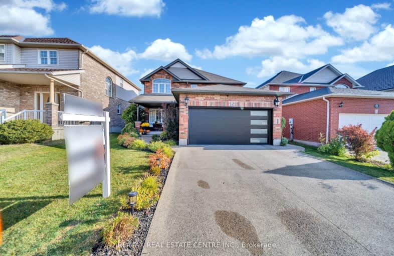 15 Yarrow Court, Kitchener | Image 1