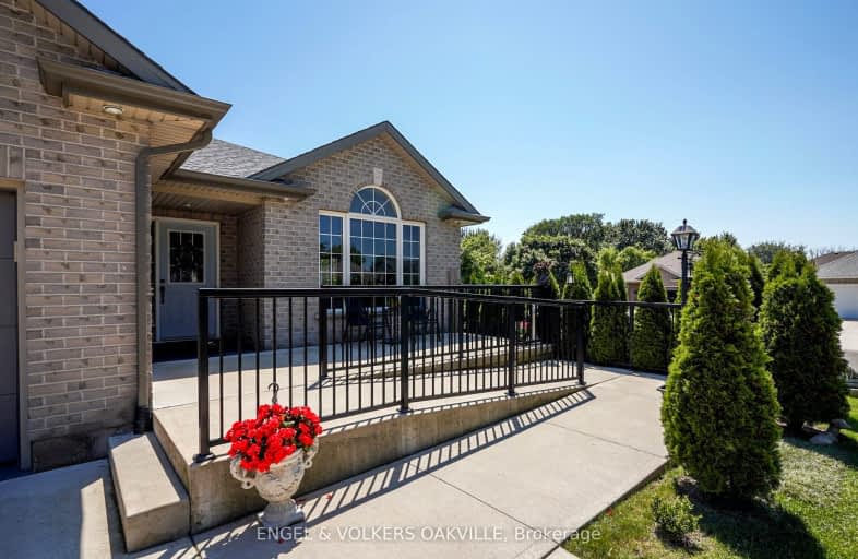 339 Wellbrook Avenue, Welland | Image 1