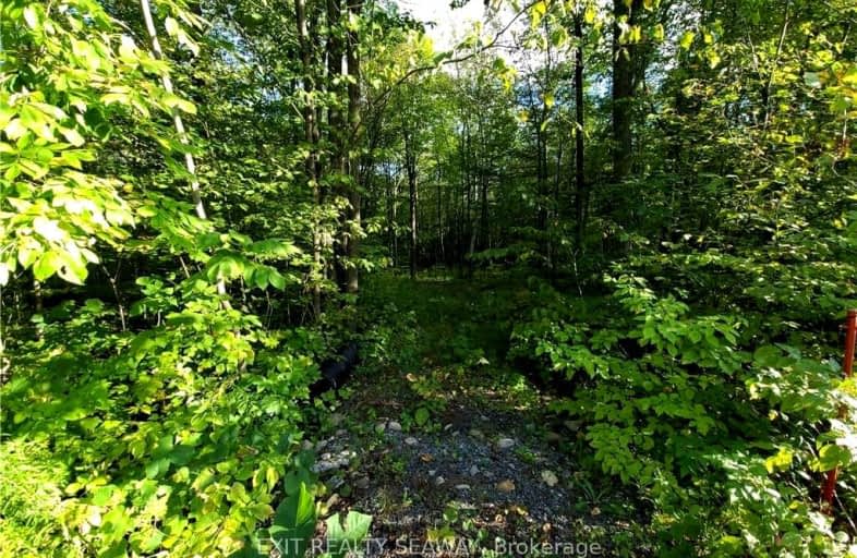 -- PARKHILL Circle, South Glengarry | Image 1