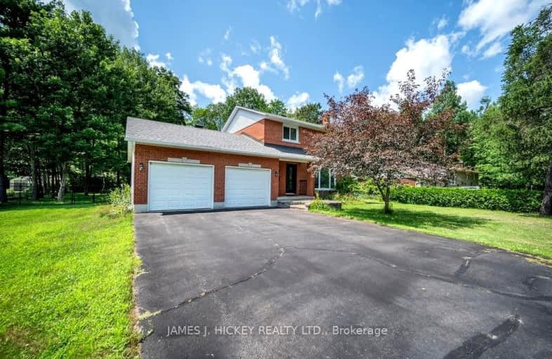 36 HERITAGE Drive, Petawawa | Image 1