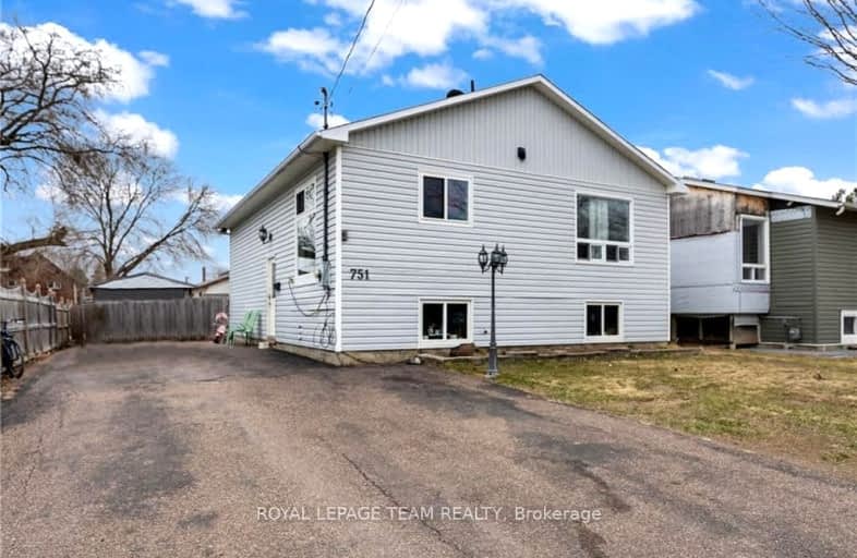 751 FOURTH Street, Renfrew | Image 1