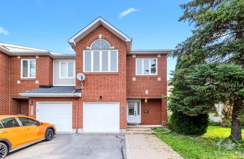 6059 PINEGLADE Crescent, Orleans - Convent Glen and Area | Image 1