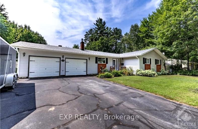 14 HERITAGE Drive, Petawawa | Image 1