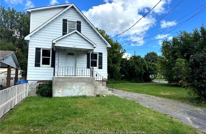 731 GLOUCESTER Street North, Cornwall | Image 1