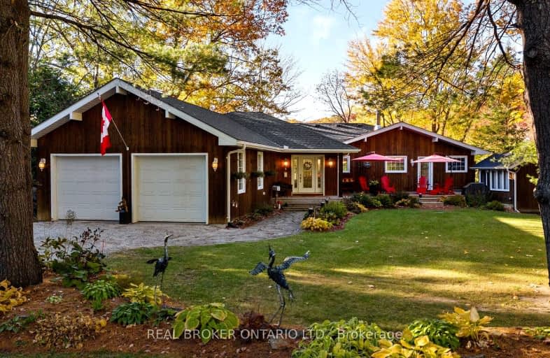 1093 Laidlaw Avenue, Gravenhurst | Image 1