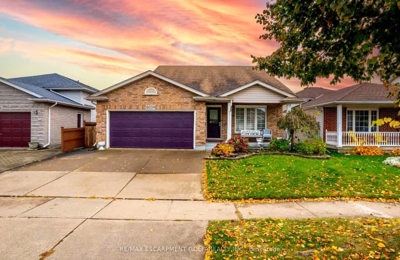 8034 Woodsview Crescent, Niagara Falls | Image 1